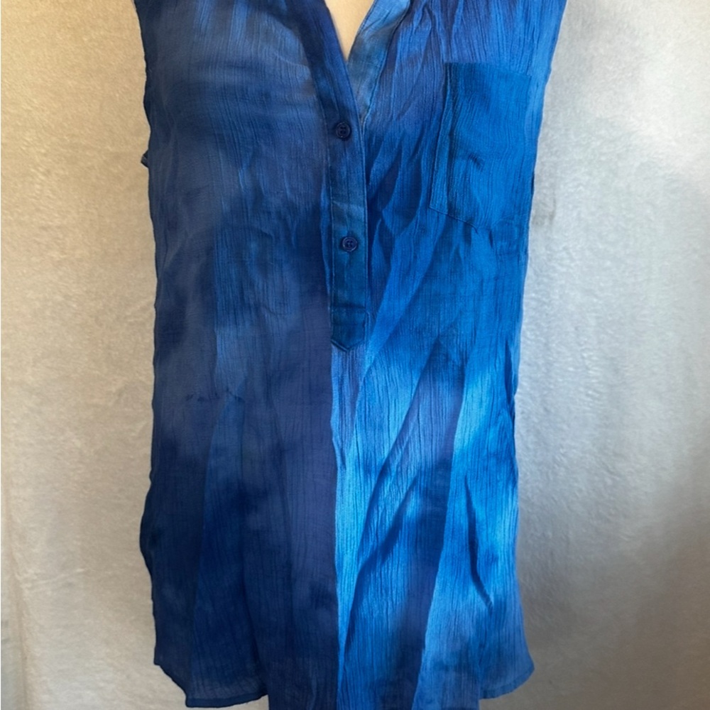#1082‎ Blue Tie dyed Sleeveless Women's Top Size Large